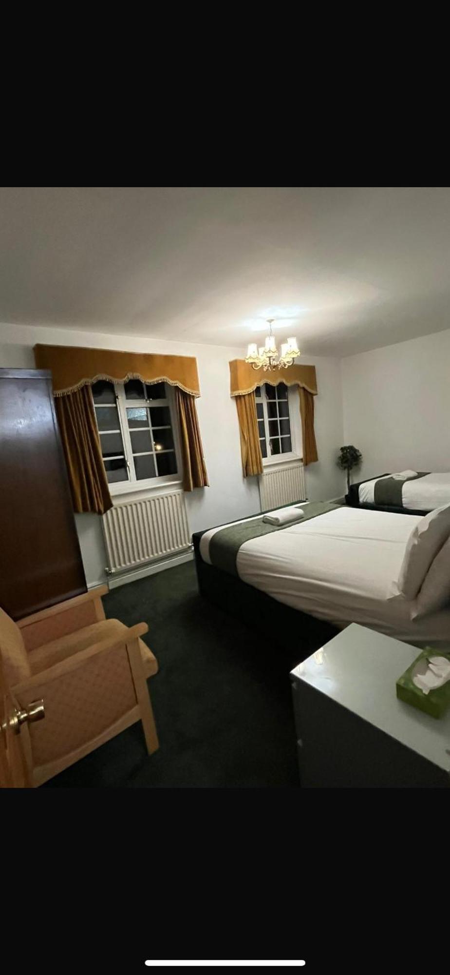 Unwind In Comfort At Cosy Caradus Your 4 Bedroom Home Sweet Home! Birmingham Exterior foto