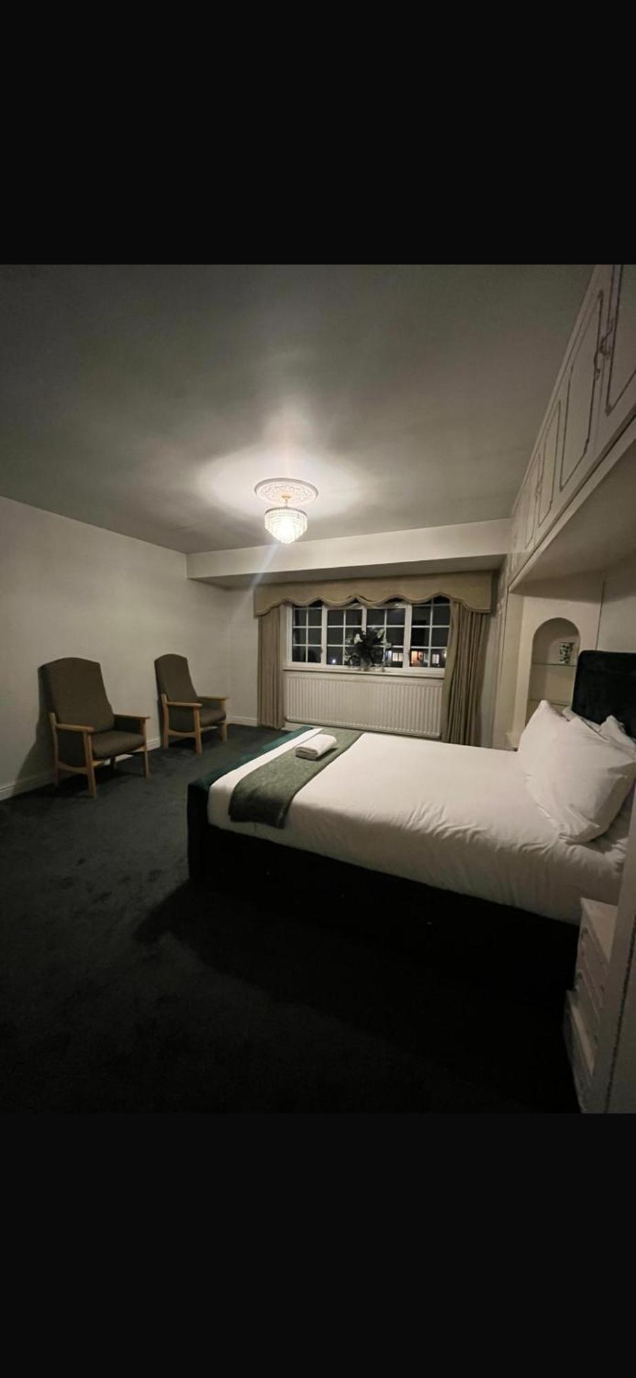 Unwind In Comfort At Cosy Caradus Your 4 Bedroom Home Sweet Home! Birmingham Exterior foto